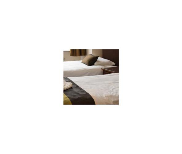 Rose Court 3*